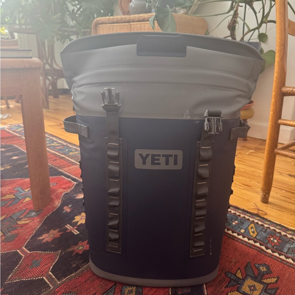 YETI Backpack Cooler Hopper M20